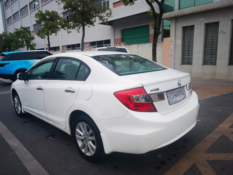 东莞14年本田思域3