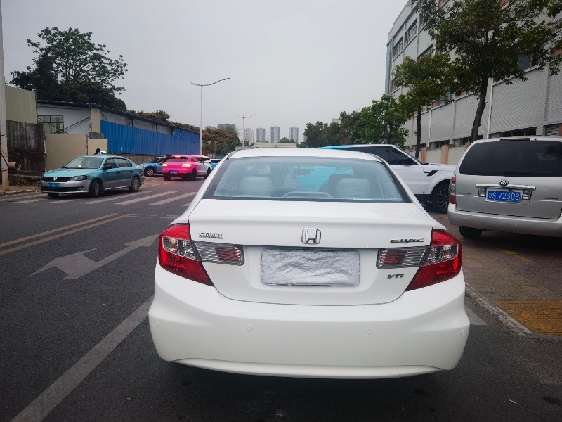 东莞14年本田思域1