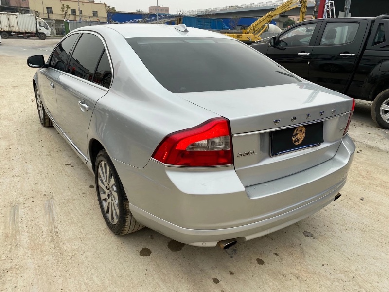 广州13年沃尔沃S80L6