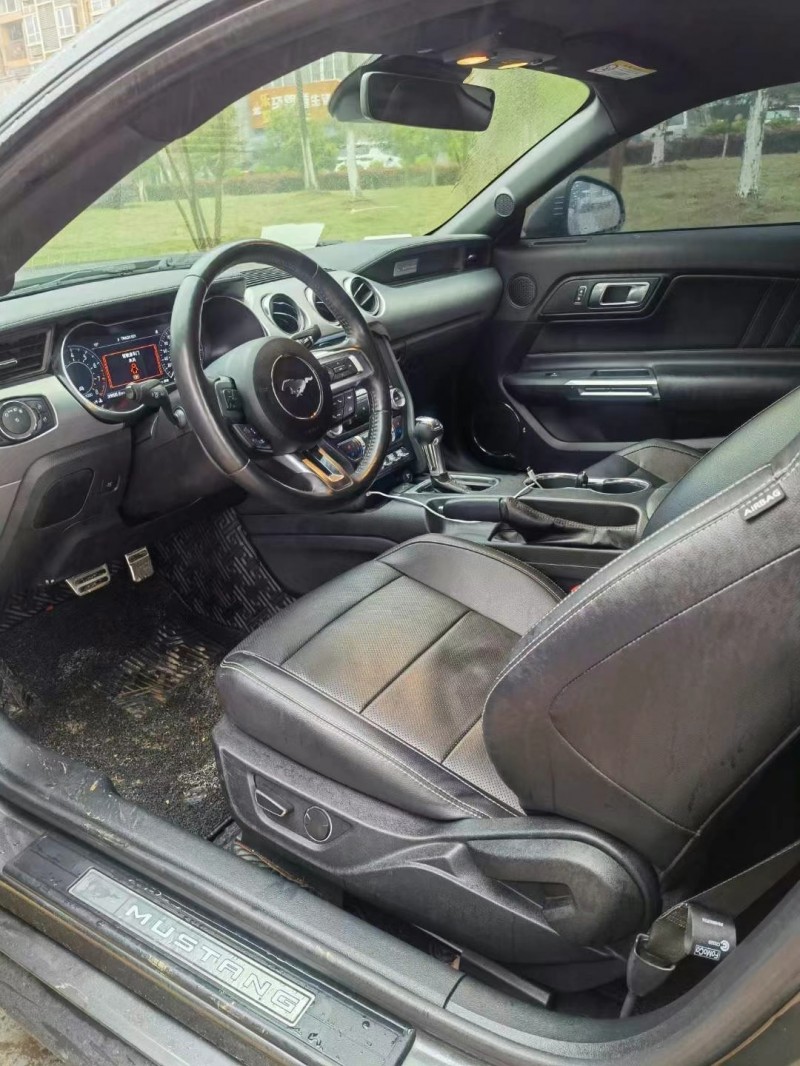 武汉19年福特野马4