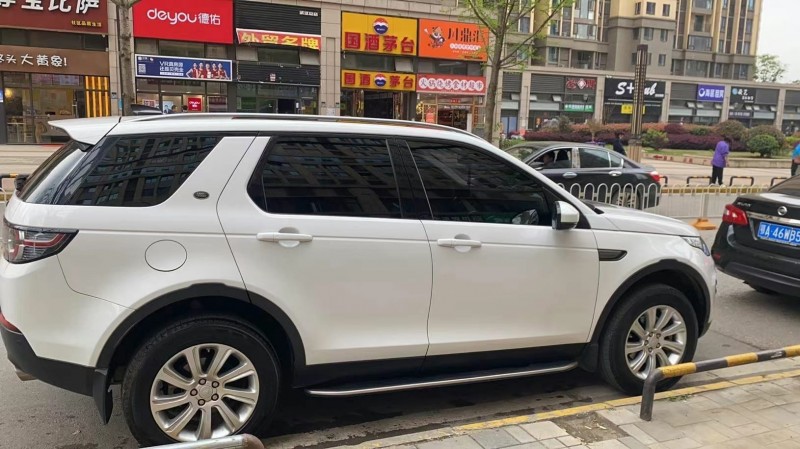 武汉18年路虎发现神行4