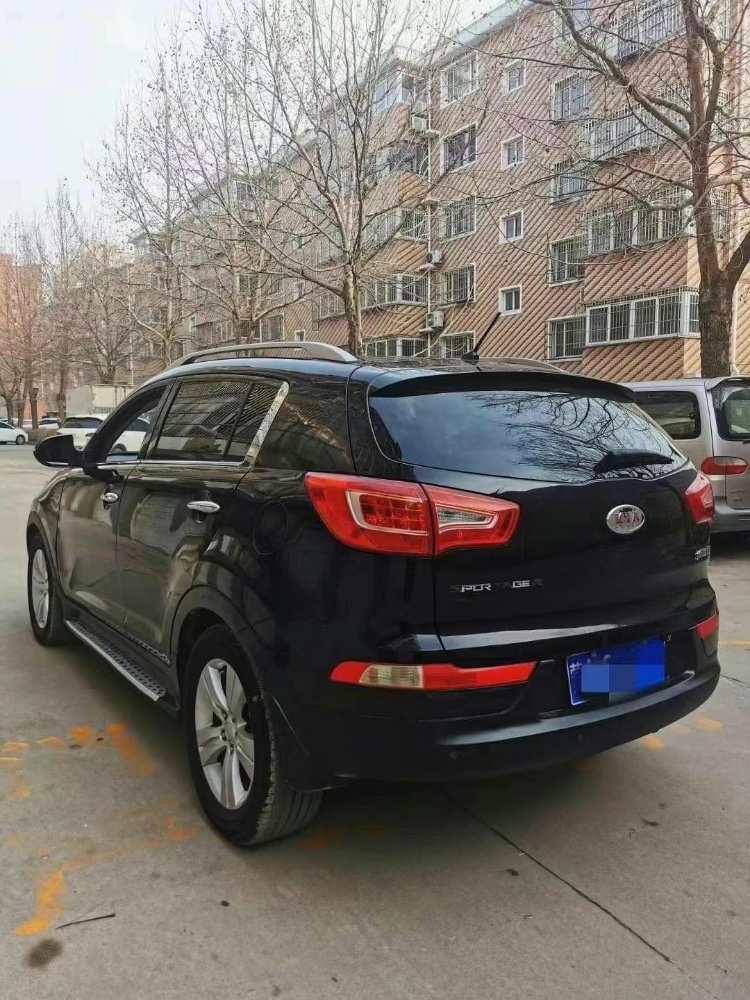 邯鄲11年起亞智跑7