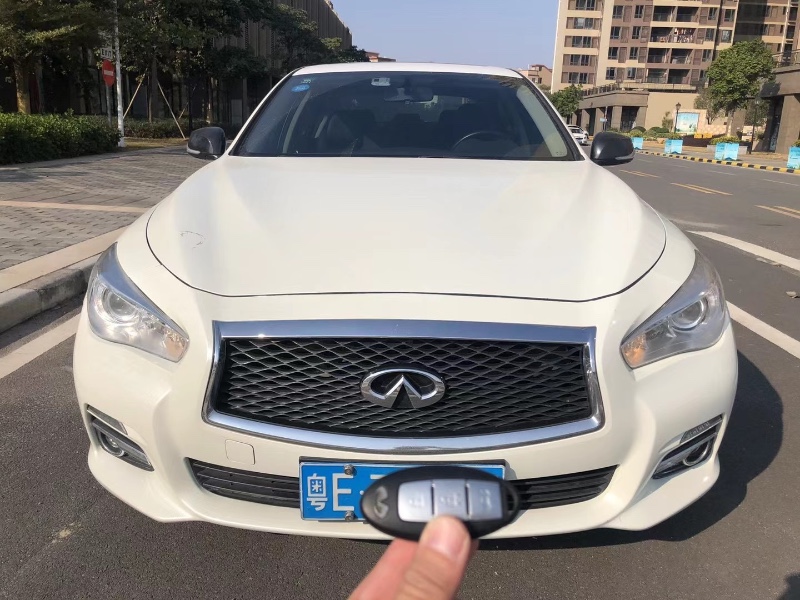 廣州17年英菲尼迪Q50L1
