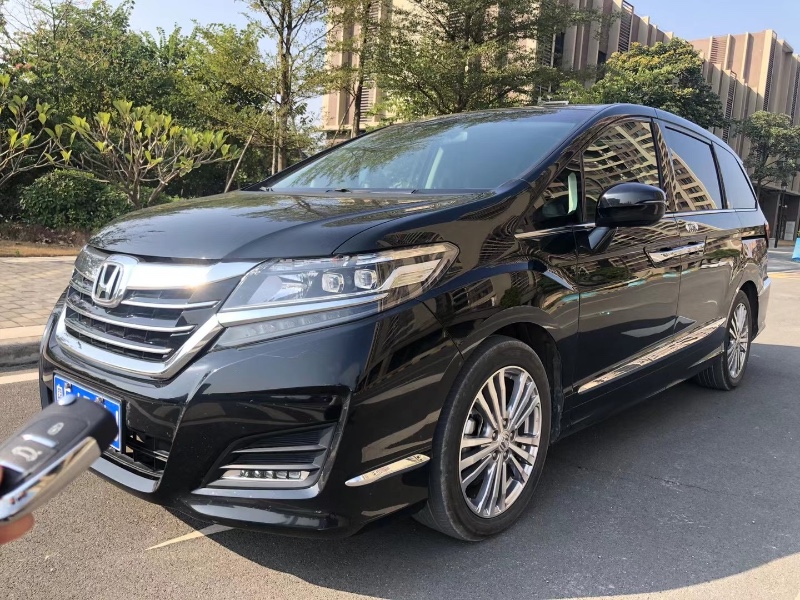 广州18年本田艾力绅6