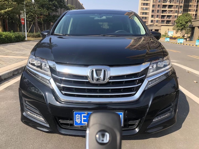 广州18年本田艾力绅7