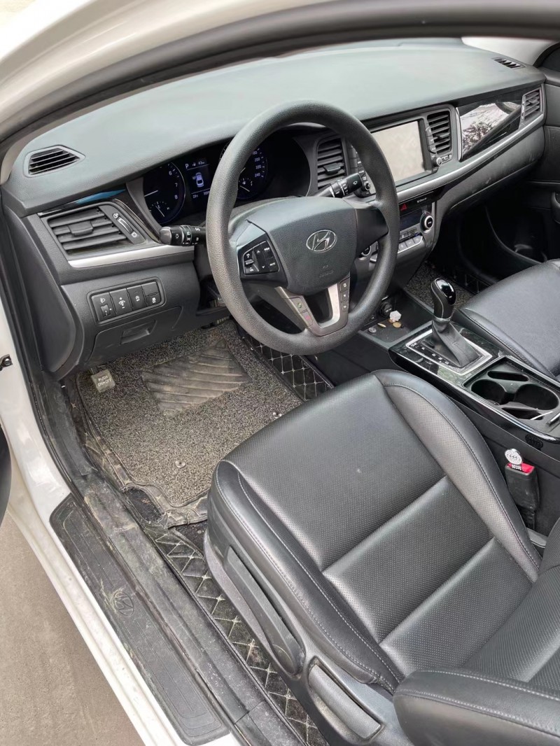 淄博18年现代名图8