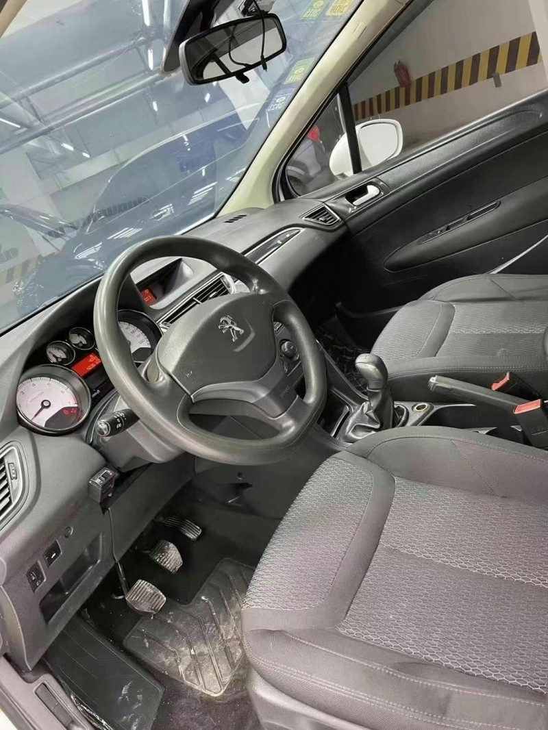 成都16年标致3084