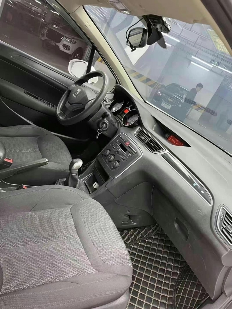 成都16年标致3087