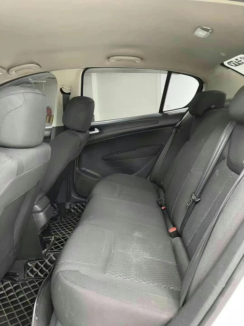 成都16年标致3088