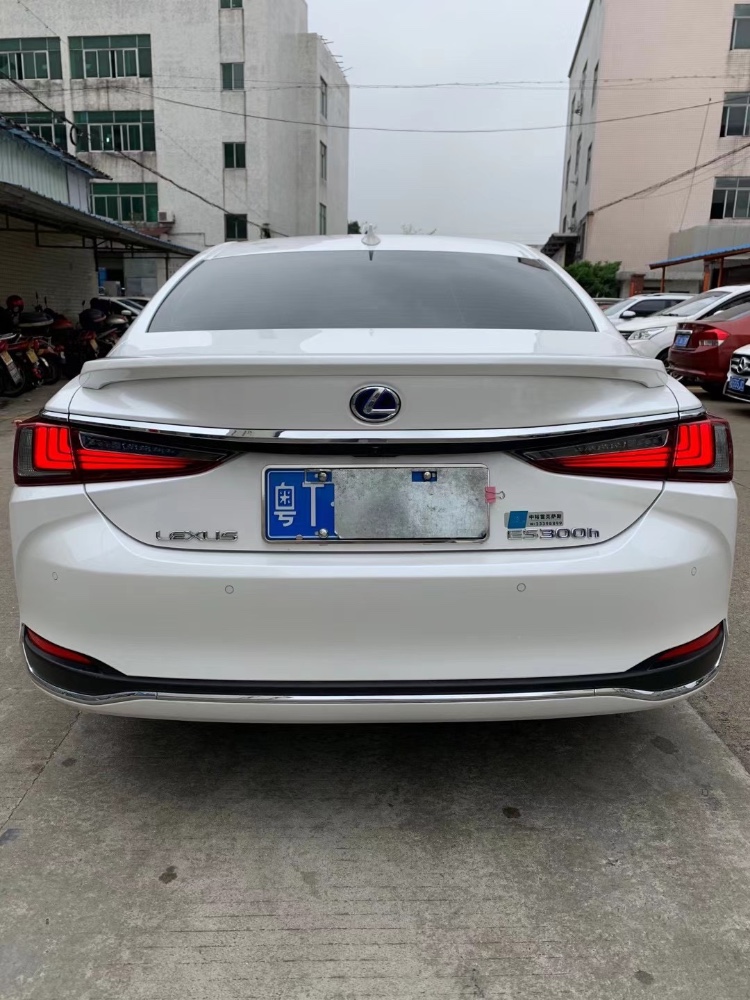 中山20年雷克萨斯ES4