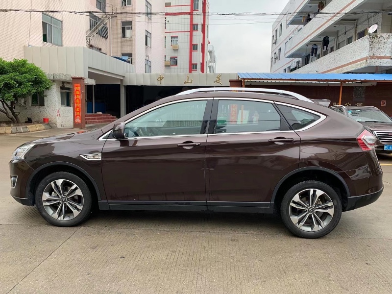 中山17年纳智捷优6 SUV2