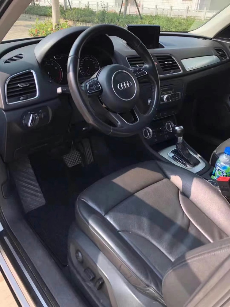 中山13年奥迪Q33