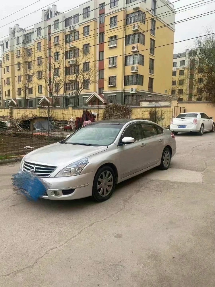 保定09年日产天籁4