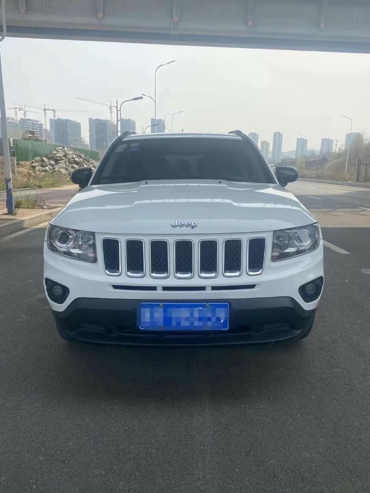 東營13年Jeep指南者1