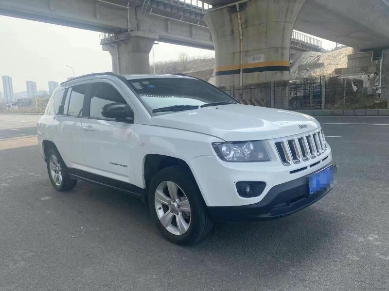 東營13年Jeep指南者2