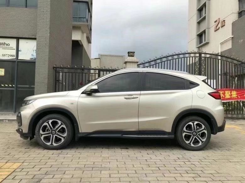 中山18年本田XR-V3