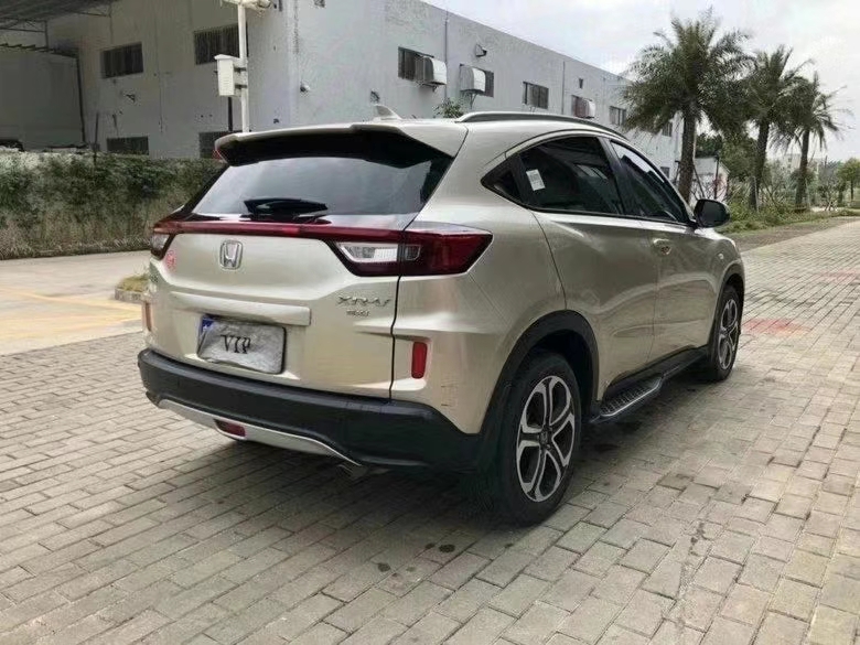 中山18年本田XR-V5