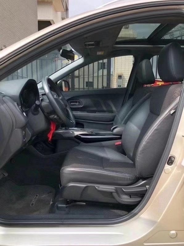 中山18年本田XR-V7