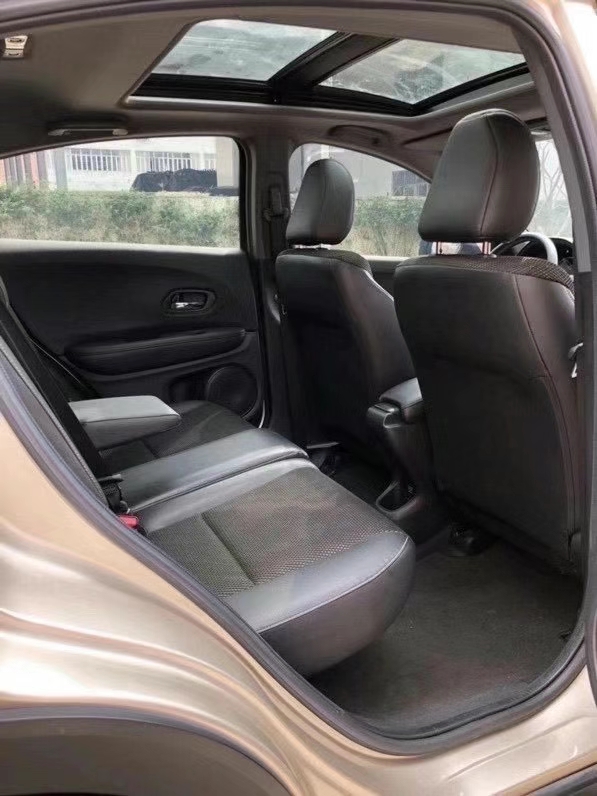 中山18年本田XR-V8