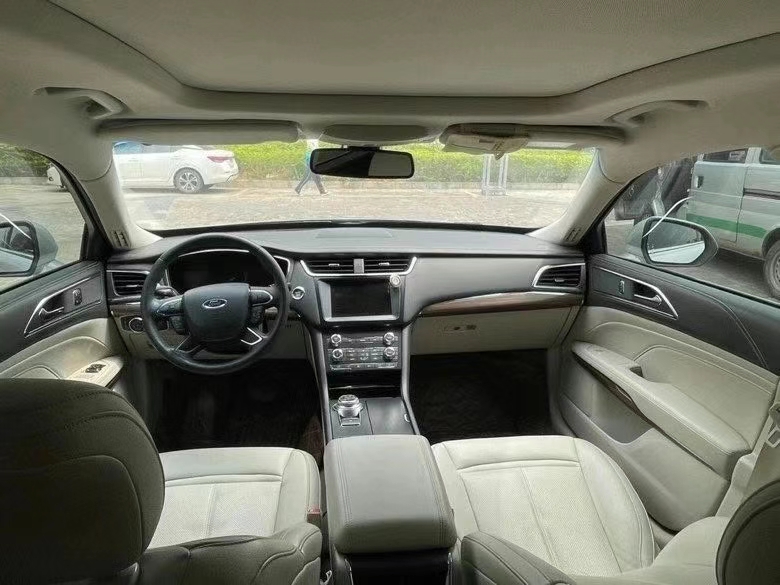 中山16年福特金牛座9