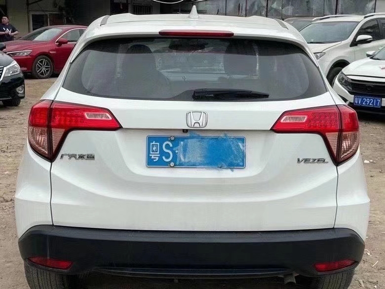 中山16年本田缤智5