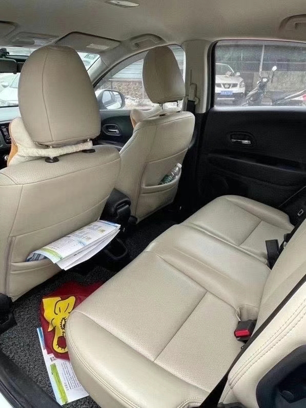 中山16年本田缤智3