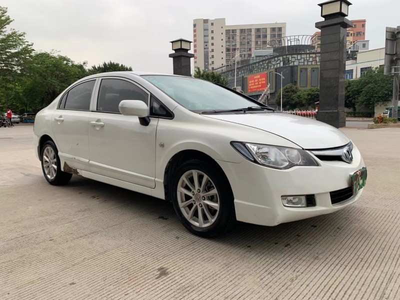东莞15年本田思铭2