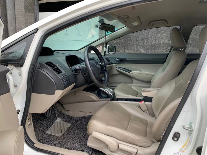 东莞15年本田思铭5