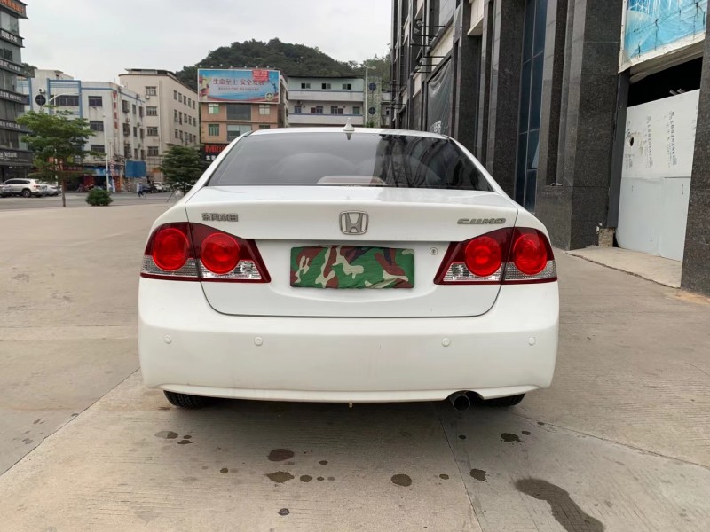 东莞15年本田思铭9