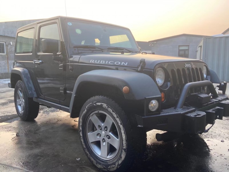 青島12年Jeep牧馬人3