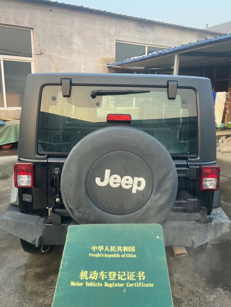 青島12年Jeep牧馬人9