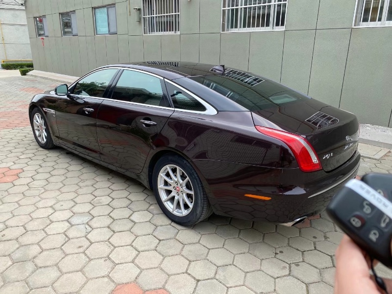 烟台15年捷豹XJ6