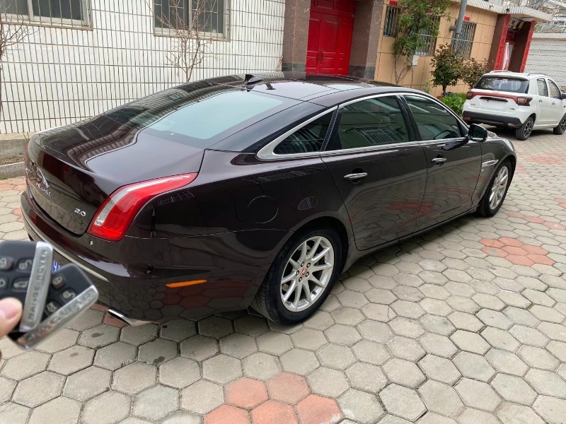 烟台15年捷豹XJ3