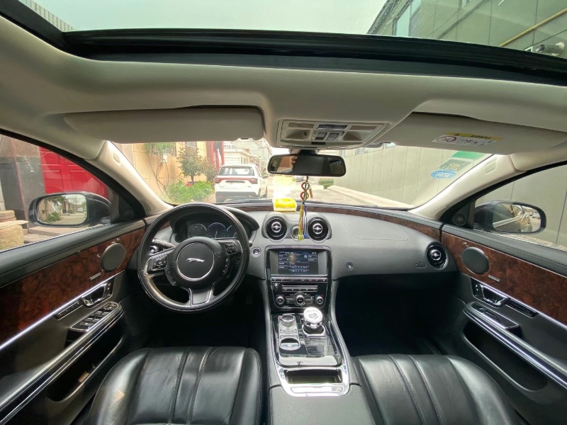 烟台15年捷豹XJ2