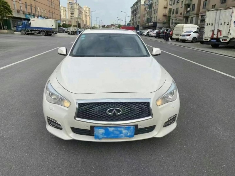 杭州14年英菲尼迪Q50L1