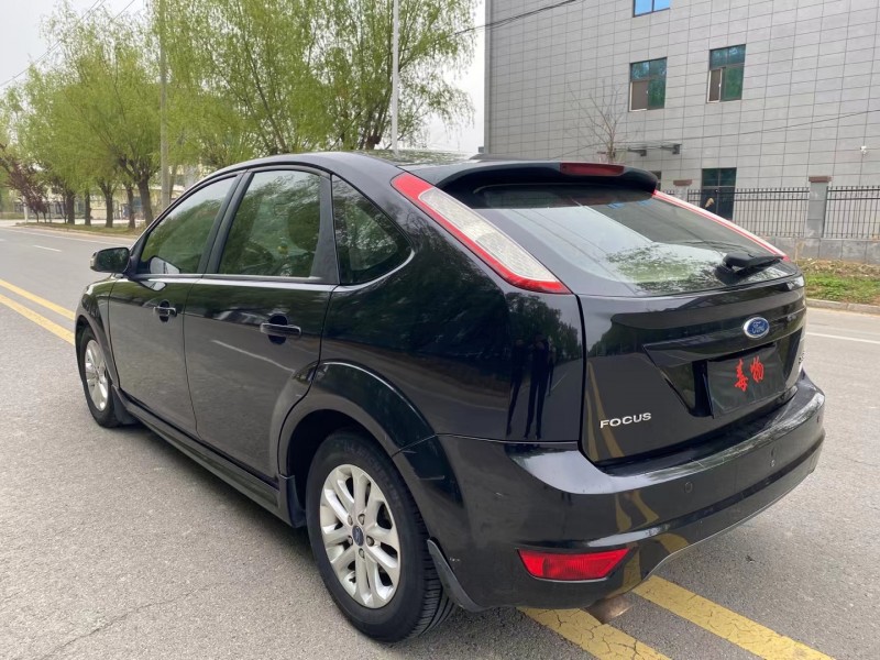 徐州11年福特福克斯4