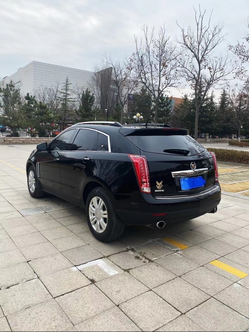 烟台16年凯迪拉克SRX7