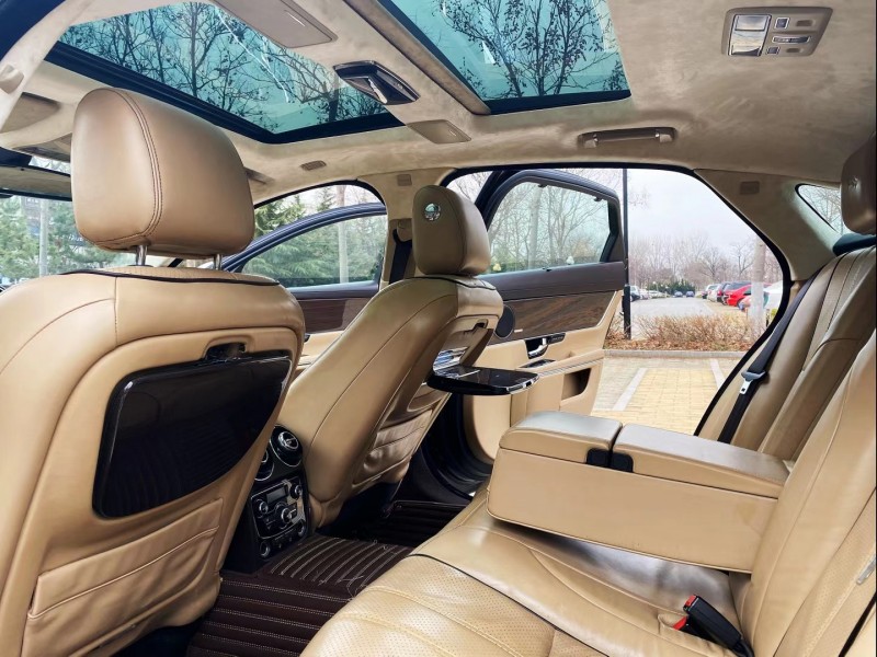 烟台10年捷豹XJ2