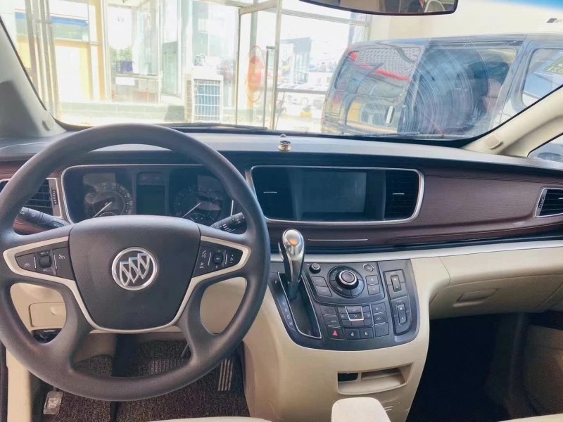 邢台19年别克GL84