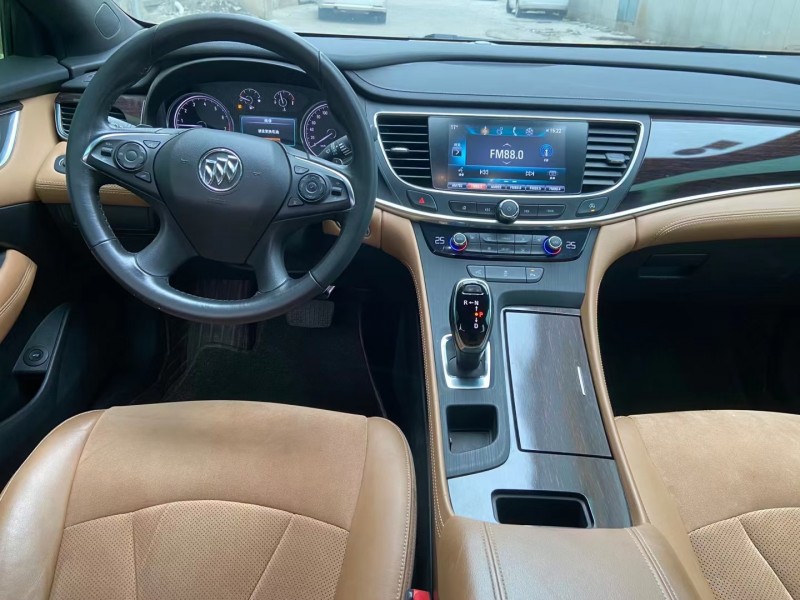 徐州18年别克君越9