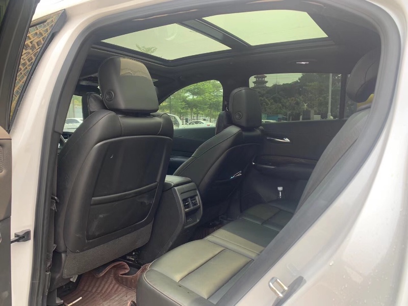 广州19年凯迪拉克XT44