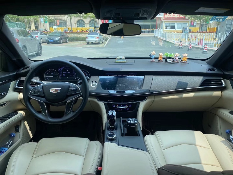 广州20年凯迪拉克CT66