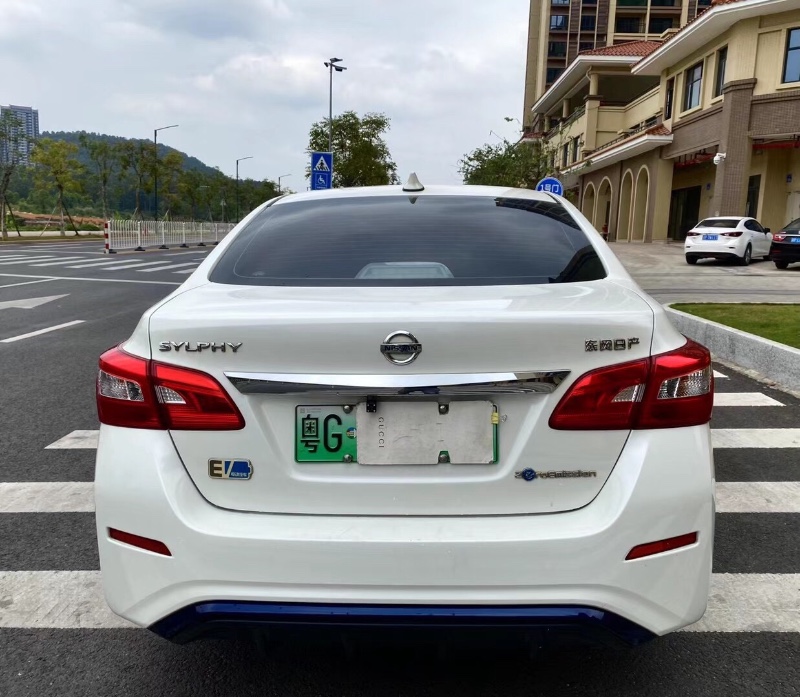 广州20年日产轩逸7