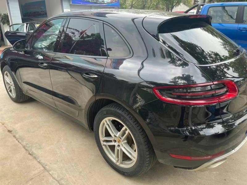 昆明15年保時捷Macan5