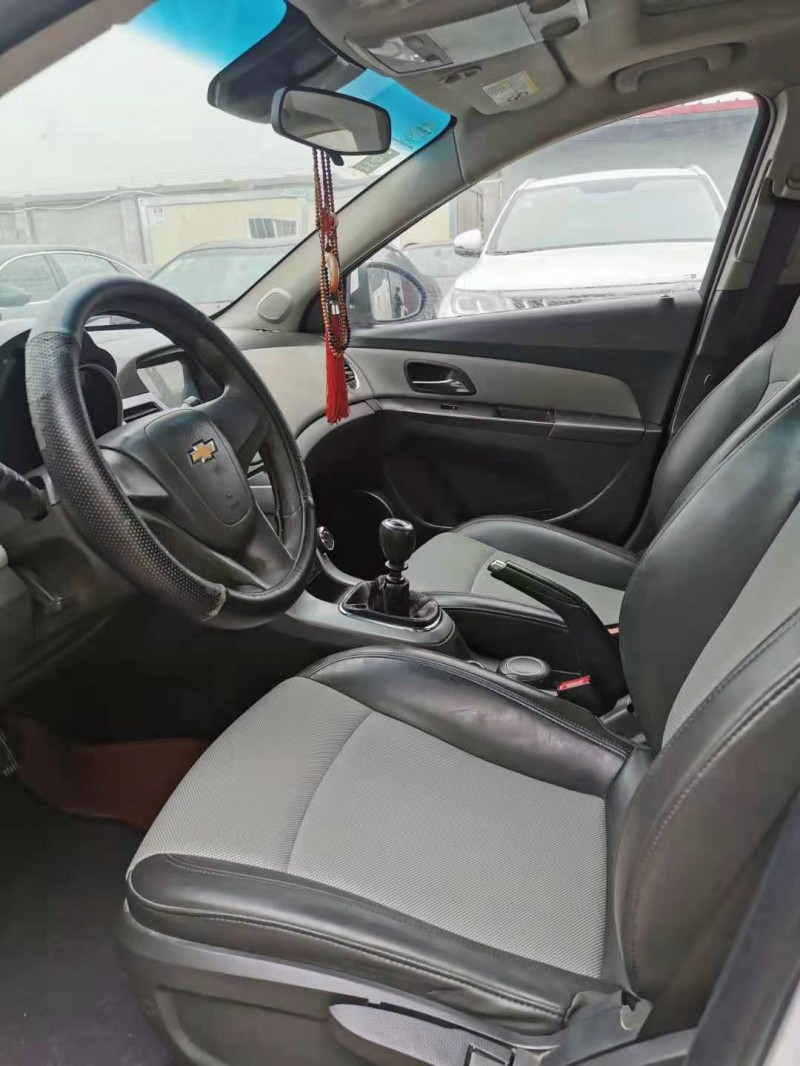 保定12年雪佛兰科鲁兹1