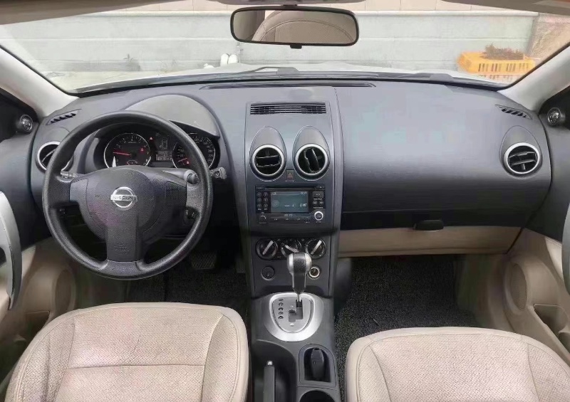 广州12年日产逍客6