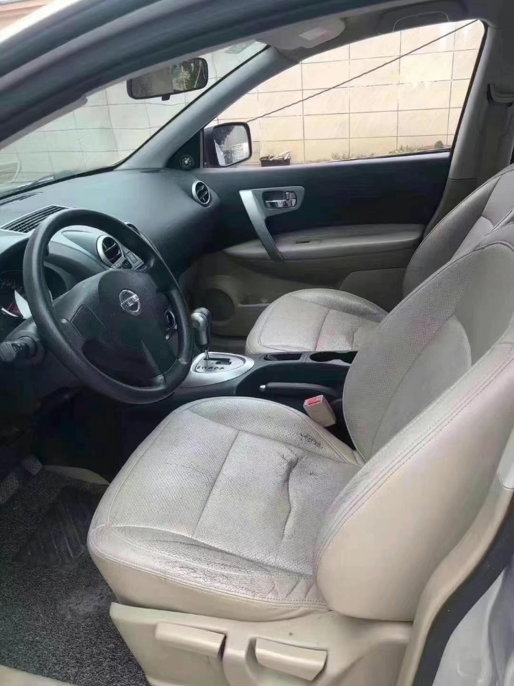 广州12年日产逍客4