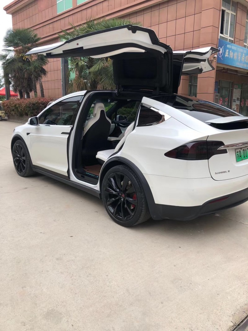 徐州17年特斯拉MODEL X3