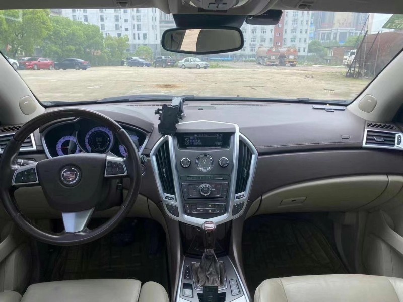 益阳10年凯迪拉克SRX6