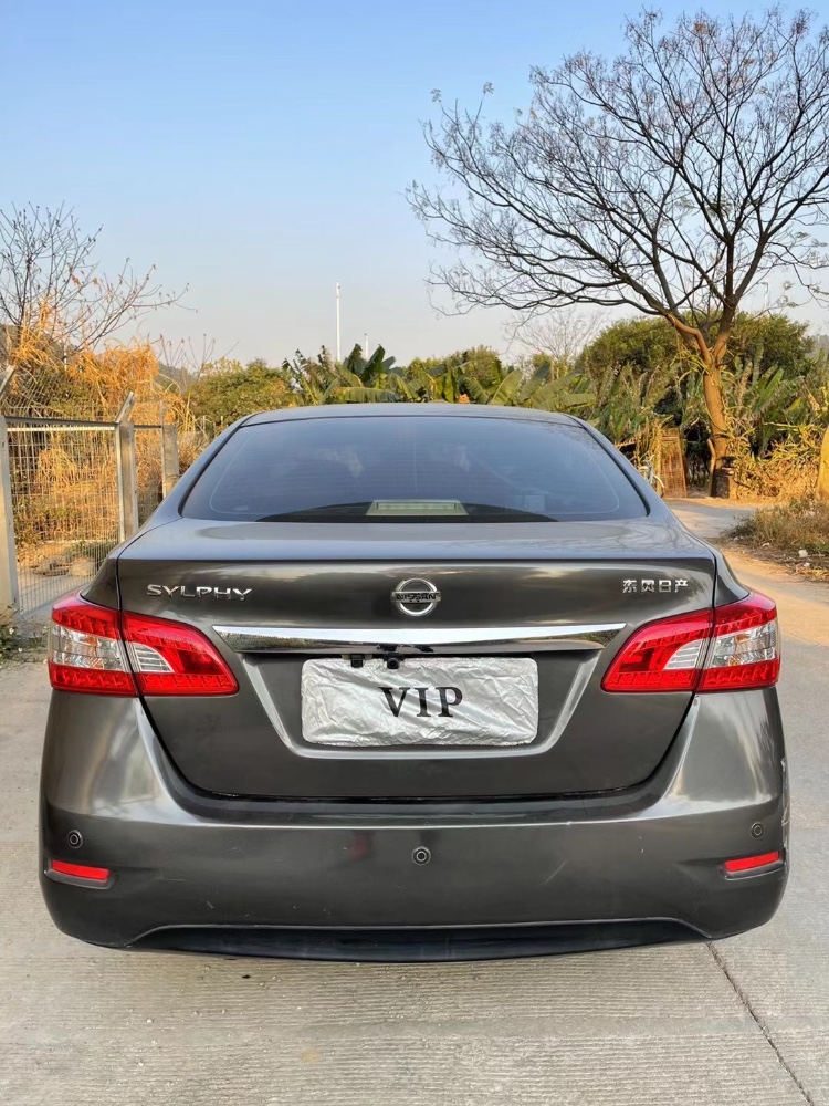 广州14年日产轩逸3